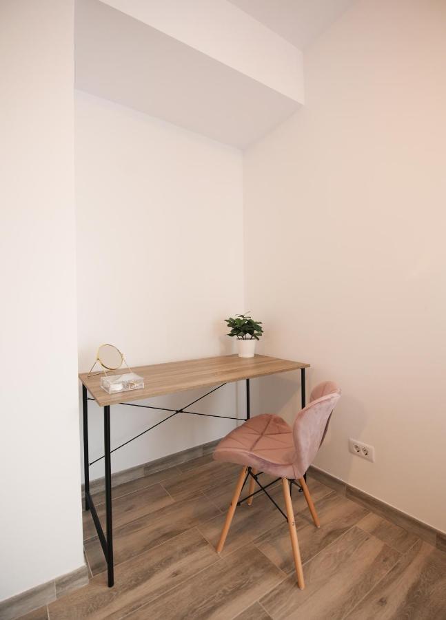 Vitan Central Oasis ---Free Secured Private Parking---Self Check-In-- 부쿠레슈티 외부 사진